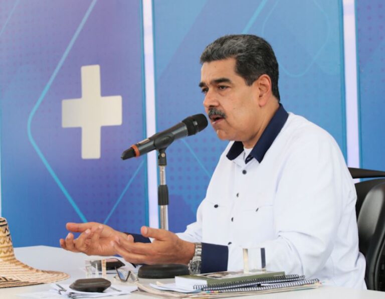 Maduro ordenó cierre de todas sedes diplomáticas en Ecuador